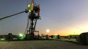 Llega al país un equipo para hacer pozos más largos en Vaca Muerta