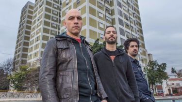 Gaspar Benegas, la guitarra del Indio Solari, llega con La Mono