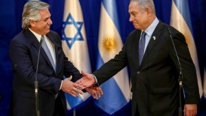 Alberto Fernández y Netanyahu se comprometieron a buscar «la verdad» por la AMIA