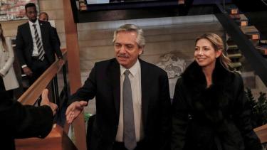 Alberto Fernández y Fabiola Yañez, a la vuelta del viaje por Israel. Foto: archivo.-