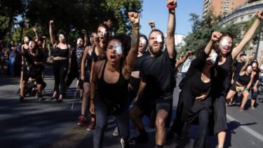 Los ojos heridos, imagen que quedó de las manifestaciones en el país trasandino. Foto: archivo.-