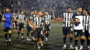 Copa Argentina: Cipolletti y Ferro empataron sin goles en la ida de la fase regional