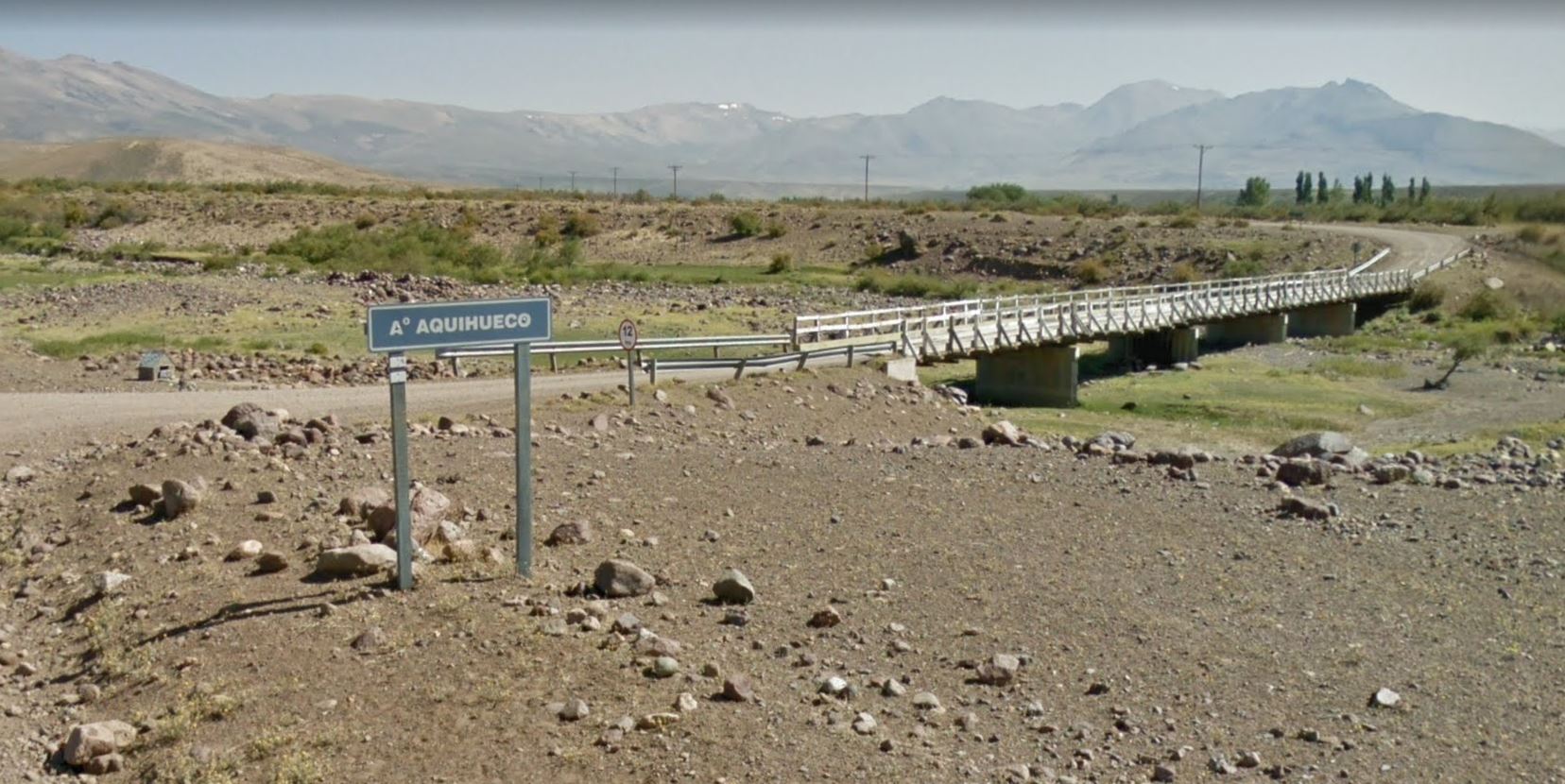El hecho fue en el puente del arroyo Aquihuecó, sobre Ruta Provincial 41. (Foto: Captura Google Maps.-)