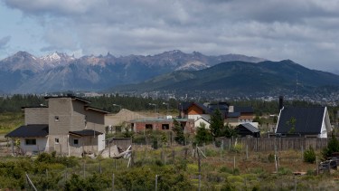 La falta de agua se repite en los barrios de la zona este de Bariloche. Foto: Marcelo Martinez