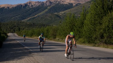 Ayer el escape de la isla Huemul coronó un excelente fin de semana en Bariloche. Foto: Marcelo Martinez