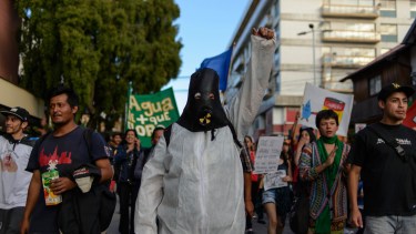En Bariloche este jueves a las 19 se manifestarán en el Centro Cívico contra la megaminería. Archivo
