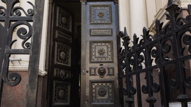 El Banco Central emitió la circular 6869 que levantó el cepo para sacar dólares del país. Foto BCRA