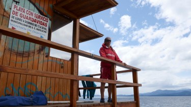Julieta Tedesco cuida la playa del centro (Foto:Chino Leiva)