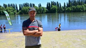 Regata del río Negro: el rey los mira desde la orilla