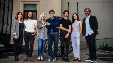  Nancy Dupláa, Peter Lanzani, Mercedes Morán, Diego Peretti, Chino Darín, Vera Spinetta y Joaquín Furrriel, protagonistas de "El Reino".