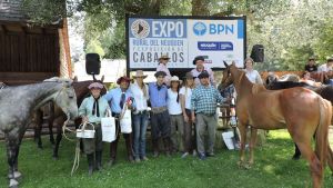 Agustín fue el jinete más hábil y rápido en Junín de los Andes: se ganó un potro
