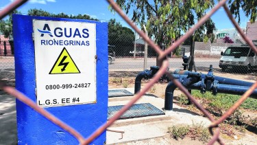 Hubo que revisar siete kilómetros de cañerías para solucionar el problema que dejó sin agua a la villa balnearia. 