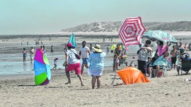 El mal tiempo no se tomó vacaciones: lluvia, frío y viento en la región