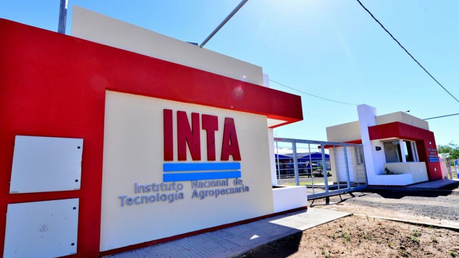 En INTA se acordó un incremento salarial del 7% que no conforma a los trabajadores. Archivo
