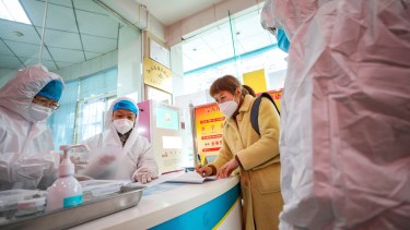 La Red Integrada de Médicos Argentina convocó a la movilización de mañana. (Foto AP)