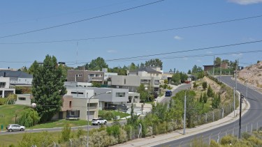 Los contribuyentes podrán acceder a quitas del 15% si pagan por semestre. Foto: Juan Thomes.