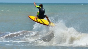 Fiesta del surf para celebrar el año olímpico