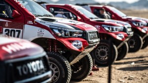 Toyota tiene todo listo para defender el título en el Dakar 2020