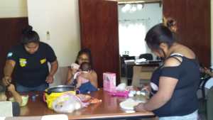 Levantaron el corte de Ruta 7 en Chañar, pero protestan en el Municipio