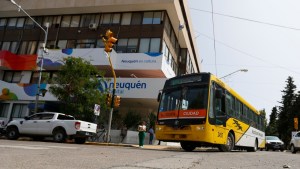 Los colectivos dejarán de circular por la avenida más importante de Neuquén