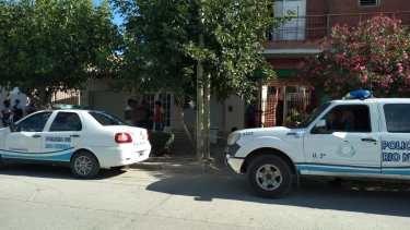  El hallazgo se produjo en calle Uruguay 1164. (foto: Elías Laciar - FM Patagonia)