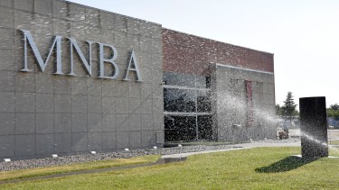 El MNBA de Neuquén aún permanece cerrado al público. Foto Florencia Salto.