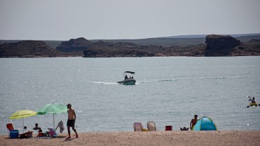 Pueblo Blanco, la playa de El Chocón que todos quieren conocer