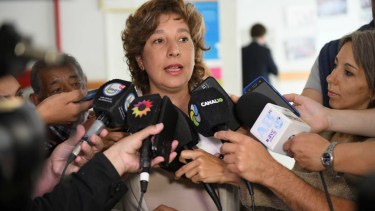 La gobernador Arabela Carreras dijo que la obra de ampliación del hospital no se concretará a través del BID. Foto: gentileza
