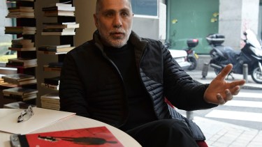 Guillermo Arriaga Arriaga presentó el manuscrito ganador bajo el título "El león detrás del cristal'' y el seudónimo de Isabella Montini. Recibirá 175.000 dólares y una escultura de Martín Chirino.