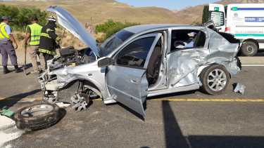 La violenta colisión ocurrió a unos 40 kilómetros de Bariloche. (Foto: Gentileza)