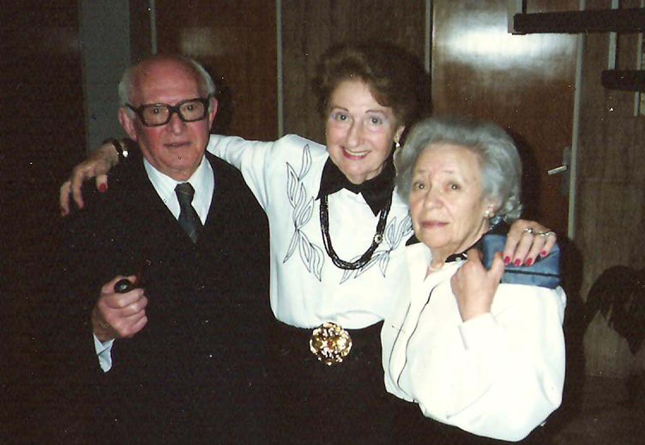 Jacobo Mutchinick, Cata Mutchinick de Kahan y Laura Riskin de Mutchinick  (1990)