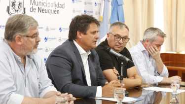 El primer aporte del ejecutivo  para cubrir  lo que  se retenía a los trabajadores es de 12 millones de pesos. Foto. Juan Thomes 