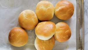 Cómo hacer el más rico pan para hamburguesas