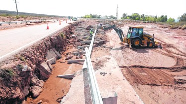 Por la 237, entre Picún y El Chocón no se puede circular.