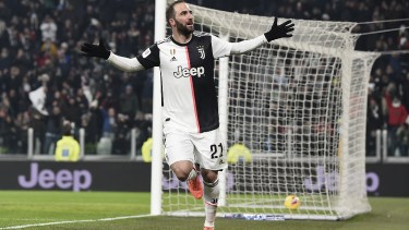 Mirá el golazo de Higuaín con asistencia de Dybala