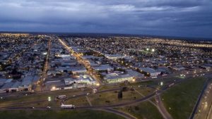 Una paloma dejó a miles de usuarios sin luz en Roca