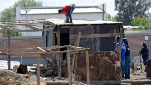 Gaido no dejará que se afiance la toma del barrio Confluencia de Neuquén