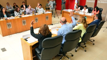 Sesionó el Deliberante de Viedma y se aprobó el aumento de colectivo