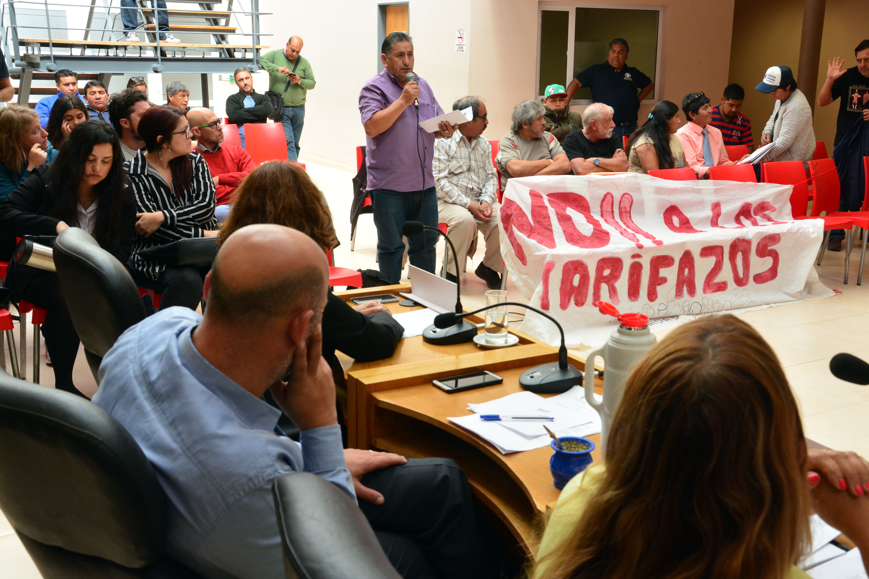 Organizaciones, sindicatos y estudiantes expresaron el rechazo al aumento del transporte público. Foto: Marcelo Ochoa