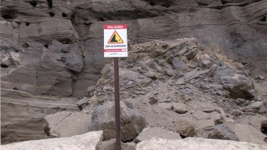 Los derrumbes son habituales en la zona de El Espigón y Playa Bonita. Foto: Marcelo Ochoa