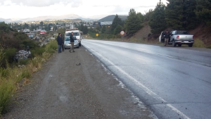Conductor alcoholizado volcó en el acceso sur de Bariloche
