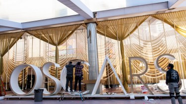 Estados Unidos: Todo está dispuesto en el Dolby Theatre de Los Angeles para la gala de los Oscar que se desarrollará el domingo y promete una impactante alfombra roja con los grandes nombres de Hollywood. Foto: Agencia AFP.