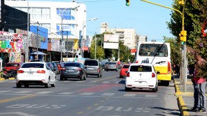 Prohibirán doblar a la derecha en el centro de Neuquén por una obra de Pechi
