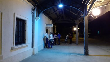 Ni el Deliberante de Regina se salva de los ladrones; robaron luces exteriores