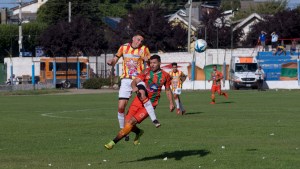 Regresó el fútbol, pero los goles no aparecieron en Bariloche