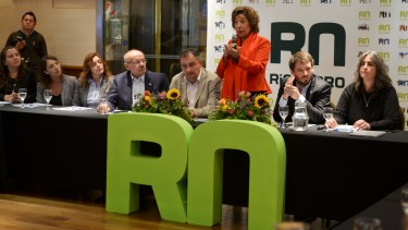La gobernadora Arabela Carreras presentó la nueva Agencia Río Negro Innova ante referentes del sector científico y tecnológico. Foto: Alfredo Leiva