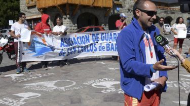 El verano pasado los guardavidas tuvieron un conflicto laboral. Ahora no serían convocados por el municipio. Archivo