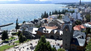 Bariloche otorgó una suma fija de 6.000 pesos a los municipales