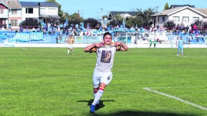 Rincón y Cruz del Sur metieron de a cinco en el Regional Amateur