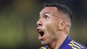 Boca despachó a Godoy Cruz y sigue en la pelea